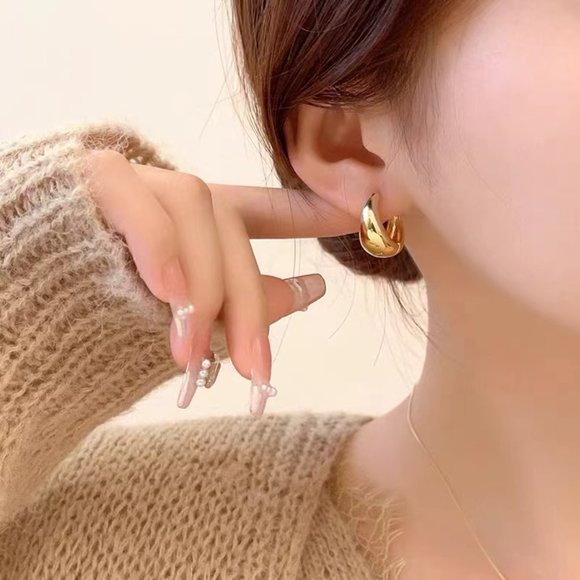 Drop plain hoop earring girl - Picture 4 of 6